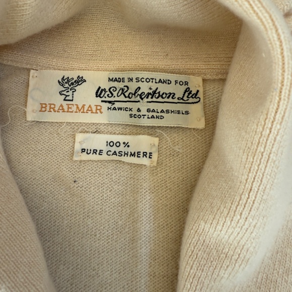 Vintage 1950's-60s Braemar Scotland 100% Cashmere Sweater Buttery soft - Picture 3 of 16